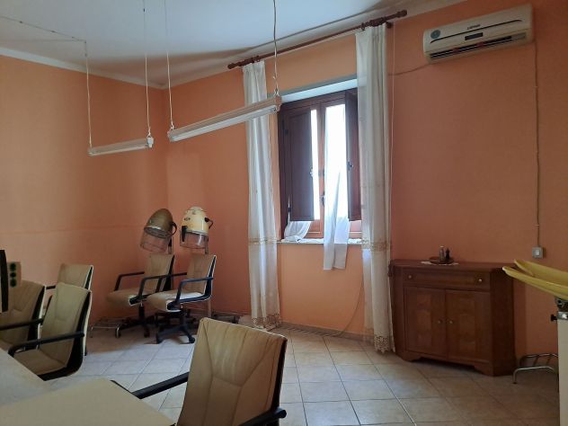Luminoso appartamento al piano terra con esclusivo spazio esterno.Rif256 - Foto 9