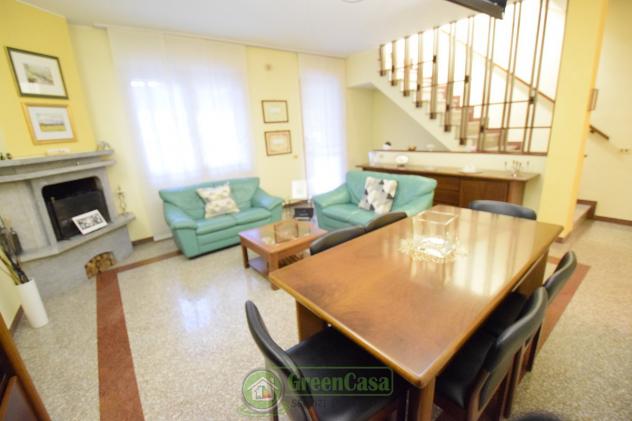 VILLA A SCHIERA di 4 vani e di 176 mq (ORNAGO - ornago) rif. IGC ORNAGO VILLA - Foto 3