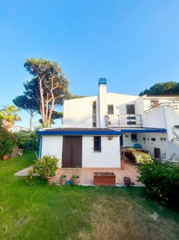 Bifamiliare in vendita a San Felice Circeo