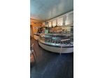 BLOCCO ARREDO BAR /GELATERIA CON ATTREZZATURE COMPRESE USATO