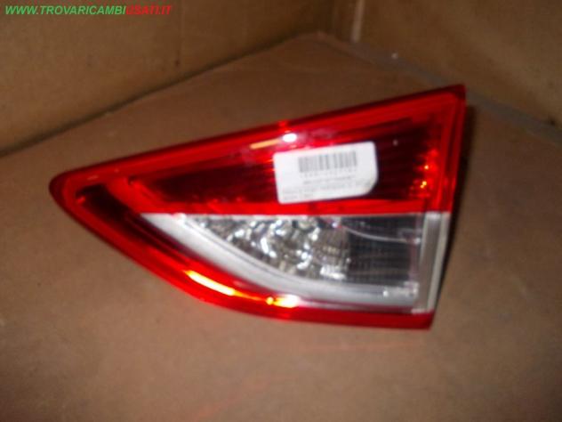 FANALE POST. PARTE INT. D. FORD KUGA (CBV)  Parti elettriche  Fanaleria  Fanali  Fanale post. sx. FORD - KUGA - 01-03-2013 - 01-08-2016