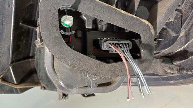 STOP FANALE POSTERIORE SINISTRO DACIA Sandero Serie II 265554938R K9K612 (1220) - Foto 3