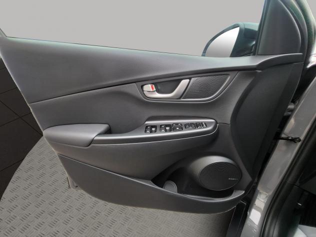 Hyundai Kona 1.6 CRDI 136 CV DCT Style 4wd PROMO FINANZIAMENTO MENO 1000 € - Foto 9