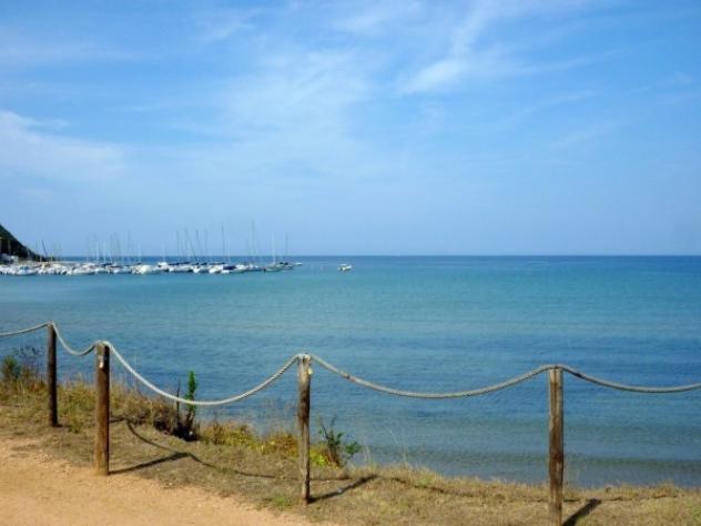 Villaggio Turistico in vendita a Castagneto Carducci