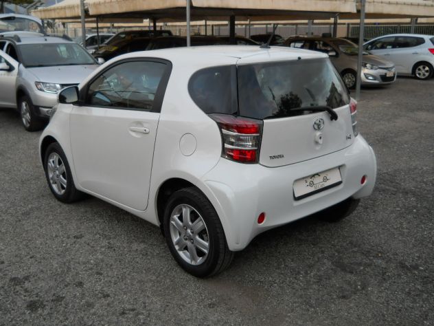 TOYOTA - iQ - 1.4 TURBO-DIESEL 90 CV Executive - Foto 5