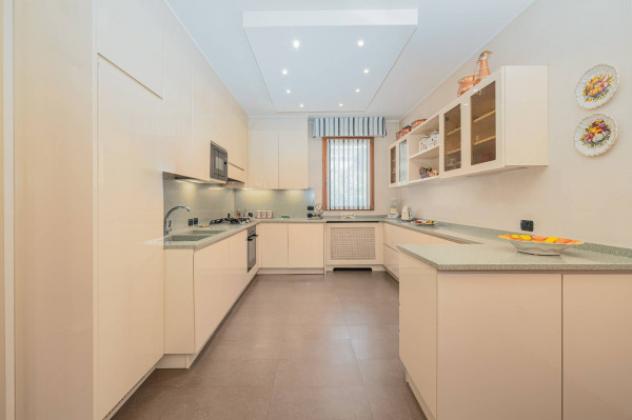 Appartamento di 200 m² con 5 locali e box auto in vendita a Milano - Foto 12