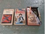18 Libri: trilogia Via col vento, pentalogia Ramses e 10 romanzi di Wilbur Smith
