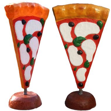 Insegna pubblicitaria: pizza in vetroresina a parete e totem a TORINO