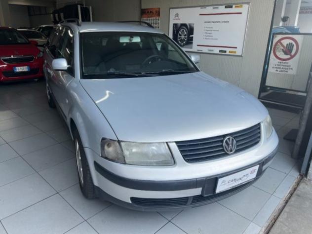 VOLKSWAGEN Passat 1.9 TDI/115 CV cat Variant T.line rif. 23883926 - Foto 5