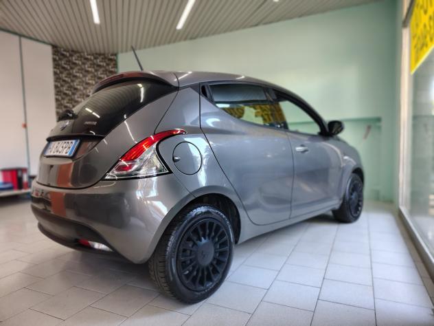 Lancia Ypsilon Hybrid AL PREZZO DEL BENZINA!!! - Foto 8