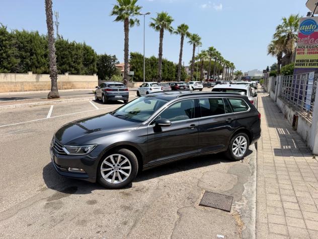 Volkswagen Passat Variant 1.6 TDI SCR DSG Business BMT - Foto 10