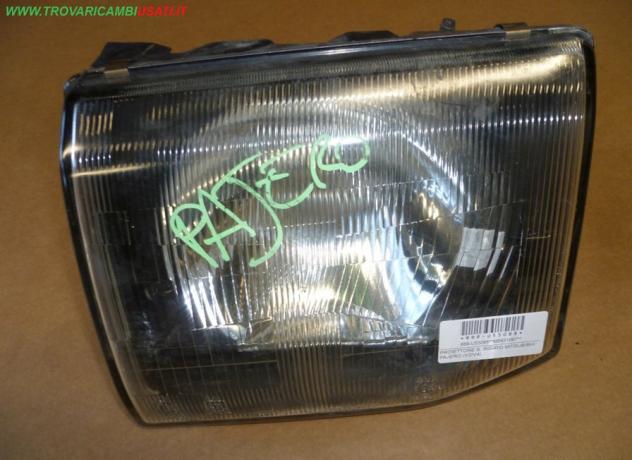 PROIETTORE S. RIGATO MITSUBISHI PAJERO (V2/V4)  Parti elettriche  Fanaleria  Proiettori  Proiettore ant. MITSUBISHI - PAJERO - 01-09-1997 - 01-05-2000