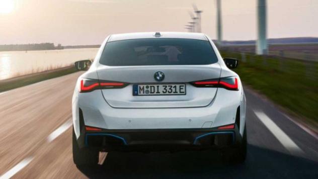 BMW i4 eDrive 35 Msport Pro rif. 24050697 - Foto 6