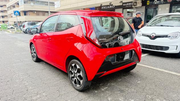 Toyota Aygo 1.0 VVT-i 72 CV 5 porte x-play TEEM LED NAVI KAMERA PDC CERCHI 16 BLUETOOTH - Foto 4