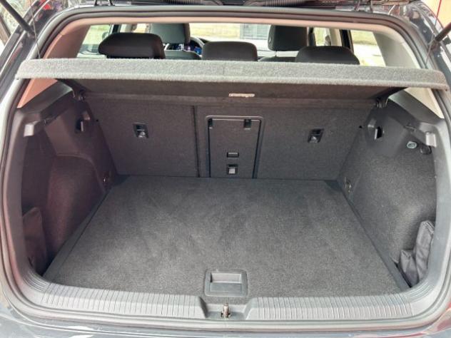 VOLKSWAGEN Golf 1.5 TGI DSG Life rif. 23799260 - Foto 8