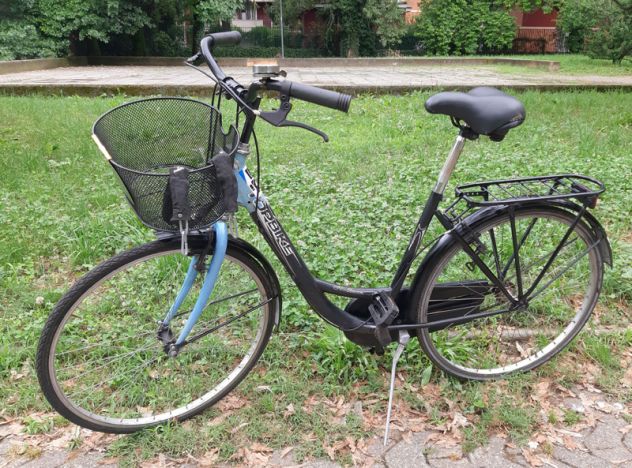 Bici Olanda 26 con cestino e catena