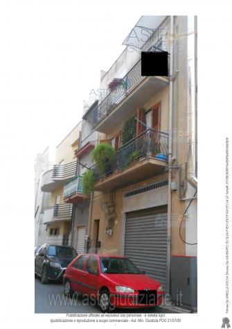 IMMOBILI-IMMOBILE RESIDENZIALE-via Madonna della Catena 48 - Foto 2