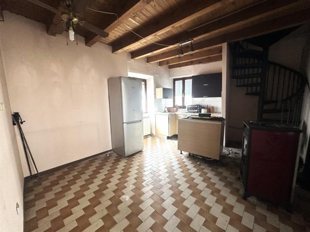 PORZIONE DI CASA DA RISTRUTURARE A LECCO Maggianico - Foto 7