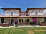 Villa in affitto a Vittoria Apuana - Forte dei Marmi 450 mq  Rif: 1330055