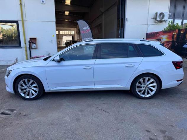 SKODA Superb 2.0 TDI 190 CV SCR DSG Wagon Laurin&Klement rif. 24125816 - Foto 5