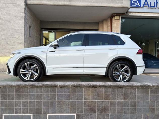VOLKSWAGEN Tiguan 2.0 TDI 150 CV SCR DSG R-Line LUCI AMBIENTE rif. 23947264 - Foto 8