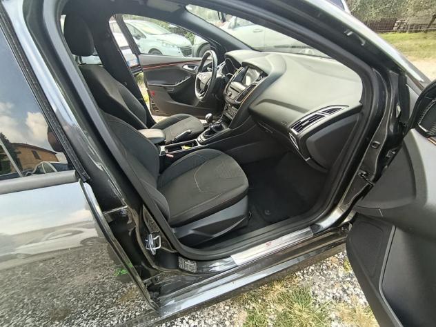 Ford Focus 1.5 TDCi 120cv S&S ST Line - Foto 5