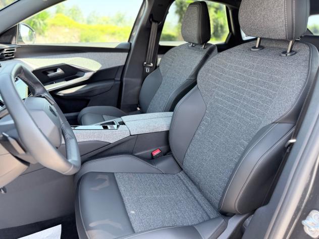 Peugeot 3008 Hybrid 145 e-DCS6 Allure - Foto 10