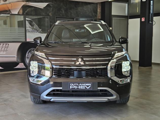 Mitsubishi Outlander DISPONIBILE IN VARIE COLORAZIONI E ALLESTIMENTI - CONCESSIONARIO UFFICIALE - Foto 2