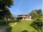 Villa singola con parco 7000 mq. e piscina
