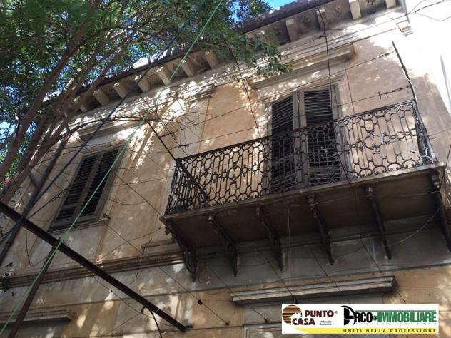 VENDESI VILLA storica ottocentesca nel cuore di Palermo - Foto 14