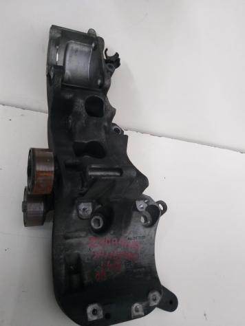 SUPPORTO ALTERNATORE DACIA Sandero 1° Serie 820094114 bipower 1.4 (0812)