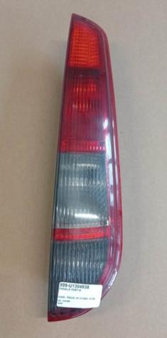 FANALE POST.DX 999-U1304838 Parti elettriche  Fanaleria  Fanali  Fanale post. dx. FORD - FOCUS - 01-12-2004 - 01-02-2008