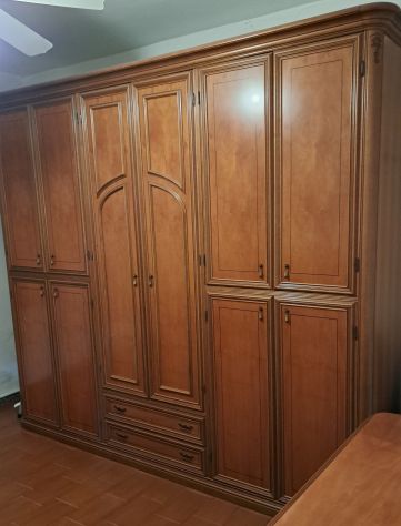 ARMADIO GUARDAROBA IN LEGNO