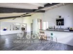 Villa di 300 m² con più di 5 locali e box auto in vendita a Rancio Valcuvia