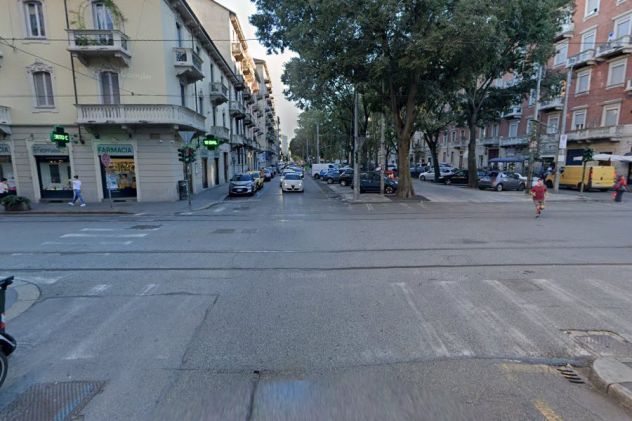 CORSO SVIZZERA GRAZIOSO BILOCALE ARREDATO FINEMENTE E RISTRUTTURATO A NUOVO - Foto 2