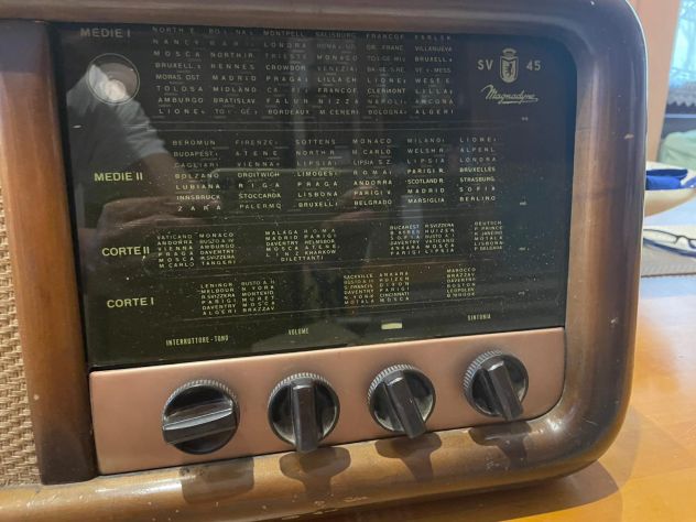 Radio valvolare Magnadyne SV45 - Foto 3