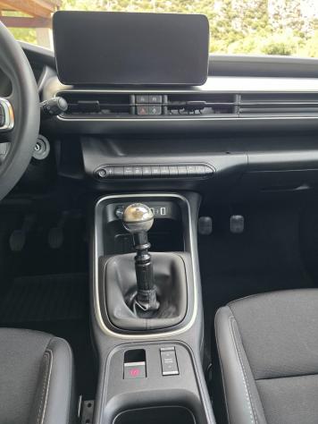 Jeep Avenger 1.2 Turbo 100 CV Altitude - Foto 10