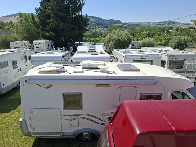 CAMPER ELNAGH DUCATO SEMINTEGRALE SEMIDINETTE BASCULANTE LETTO MATRIMONIALE GARAGE CLIMATIZZATORE FOTOVOLTAICO CAMPEGGIO USATI GENERALI 1690 - Foto 6