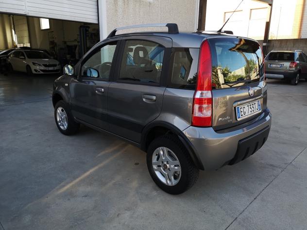 Fiat Panda 1.3 MJT 16V DPF 4x4 Climbing - Foto 4