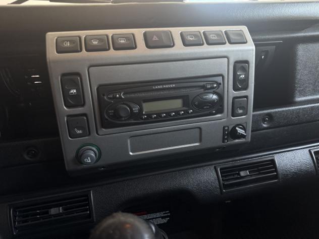 Land Rover Defender Defender 110 2.5 td5 SE SW | 9 POSTI AUTOVETTURA - Foto 8