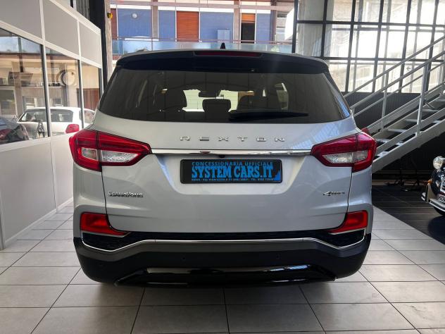 SsangYong Rexton 2.2 181CV Icon 4WD AUTOMATICA - 24 MESI GARANZIA - Foto 5
