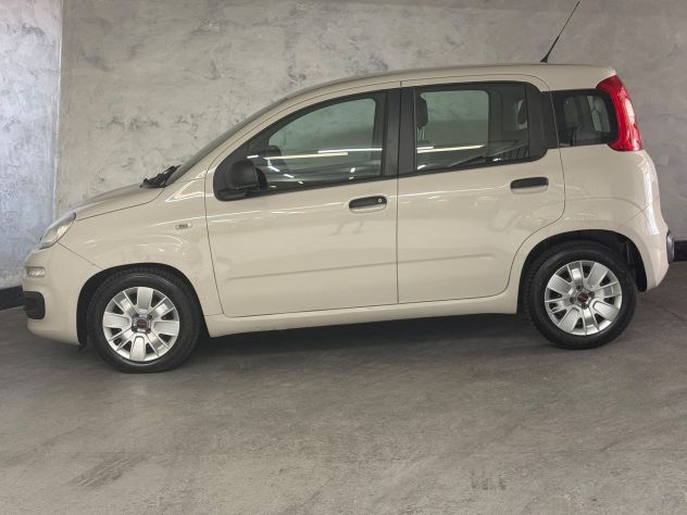 FIAT PANDA 3A SERIE anno 2016 - Foto 4