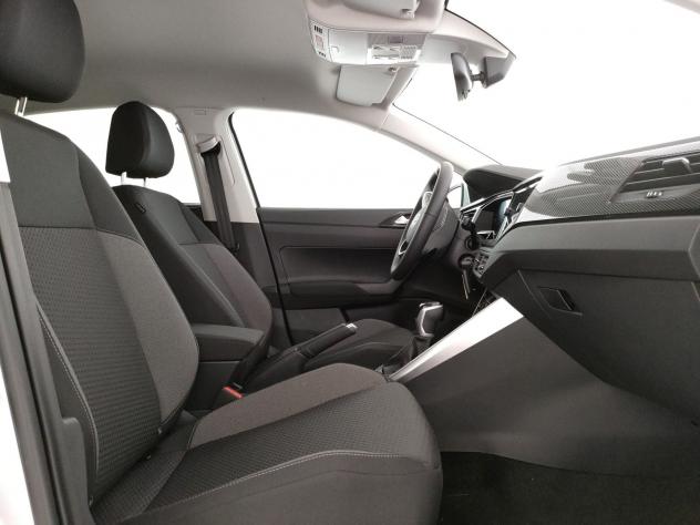 Volkswagen Polo 1.0 TSI LIFE 95 CV - Foto 9