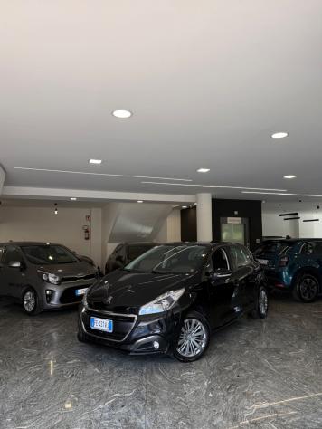 Peugeot 208 BlueHDi 75 5 porte Allure