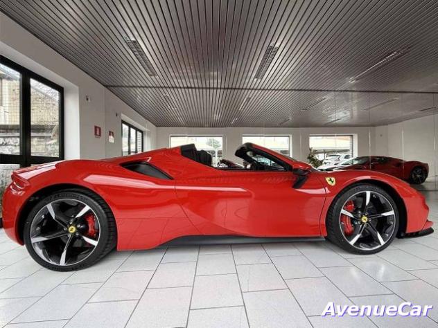 FERRARI SF90 Spider VISIBILE IN SEDE UFFICIALE ITALIANA IVA ESP rif. 22083173 - Foto 7