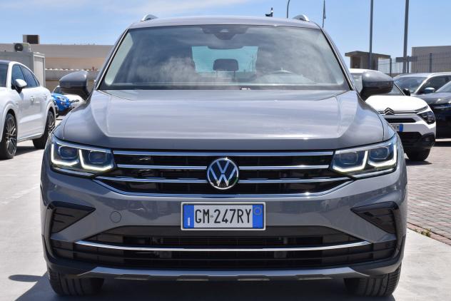 Volkswagen Tiguan 2.0 TDI 150 CV SCR DSG Elegance *LUCI AMBIENTE, TELECAMERA* - Foto 2