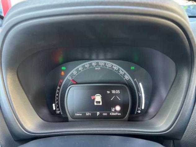 TOYOTA Aygo X 1.0 VVT-i 72 CV 5 porte Lounge Air S-CVT rif. 23760841 - Foto 9