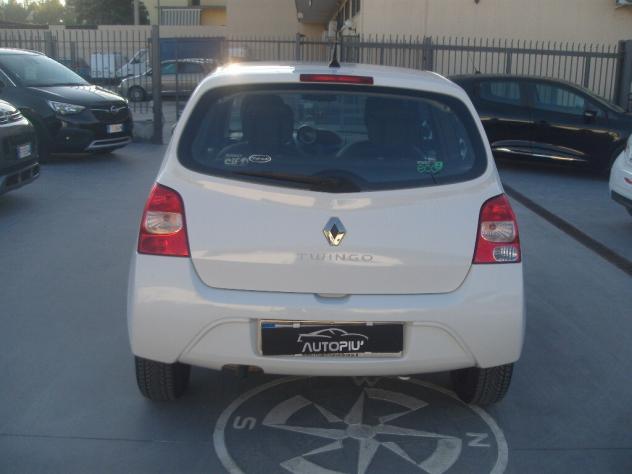 Renault Twingo 1.2 16V Live - 2012 - Foto 4