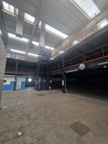 Immobile di 2463 m² con più di 5 locali in vendita a Baranzate - Foto 19