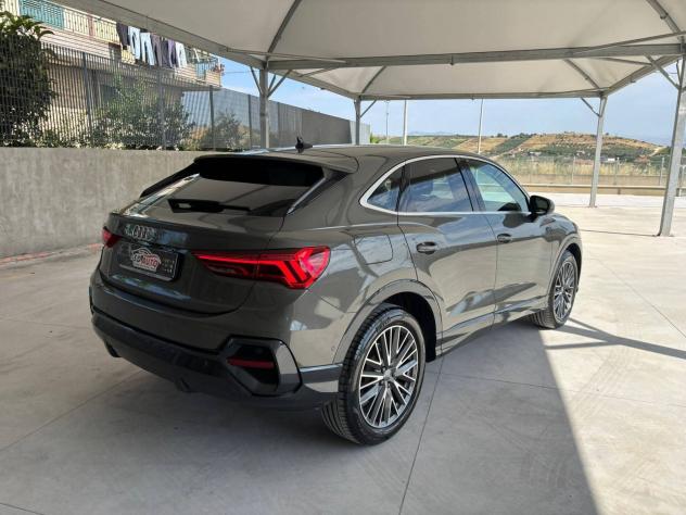 Audi Q3 2.0 Tdi SportBack 150 CV Sport !'!'! - Foto 4